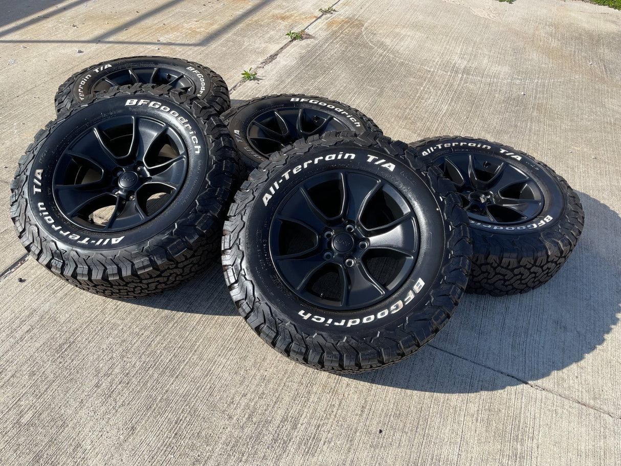 (4) 17" Jeep Wrangler Rubicon OEM 96226 wheels rims Gladiator BFG KO2 NEW 2026 Texas Truck Tire