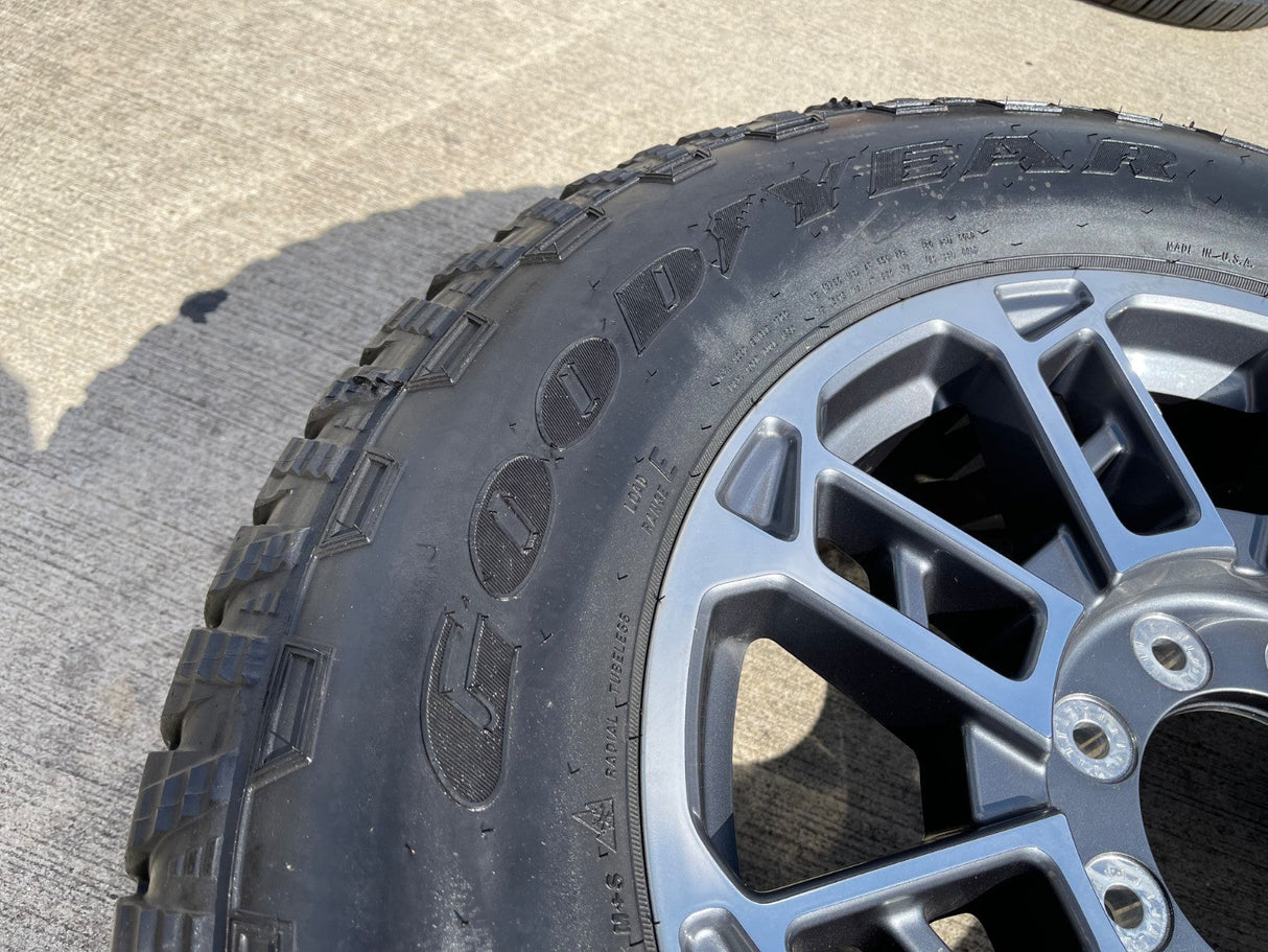 20" Ford F-250 F-350 OEM LIMITED Platinum wheel 10302 10483 rim 2024 2025 2026 Texas Truck Tire