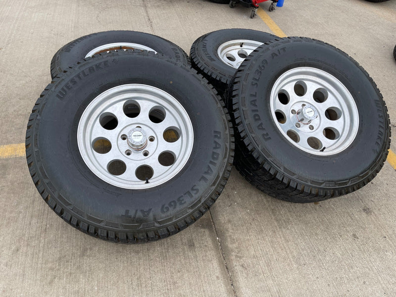 17" 17x9 Pro Comp Series 69 Jeep Wrangler Gladiator 5x127 5x5 wheels rims only Texas Truck Tire