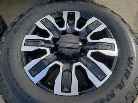 20" GMC Sierra DENALI ULTIMATE 2500 3500 OEM wheels rims 5958 14138 Chevy tires Texas Truck Tire