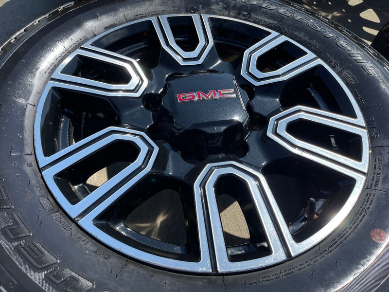 20" GMC Sierra AT4 2500 3500 OEM wheels rims 5950 Silverado BRIDGESTONE A/T Texas Truck Tire