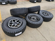 17" Jeep Wrangler Rubicon OEM 95730 9327 wheels rims Gladiator BFG KO2 A/T 35" Texas Truck Tire