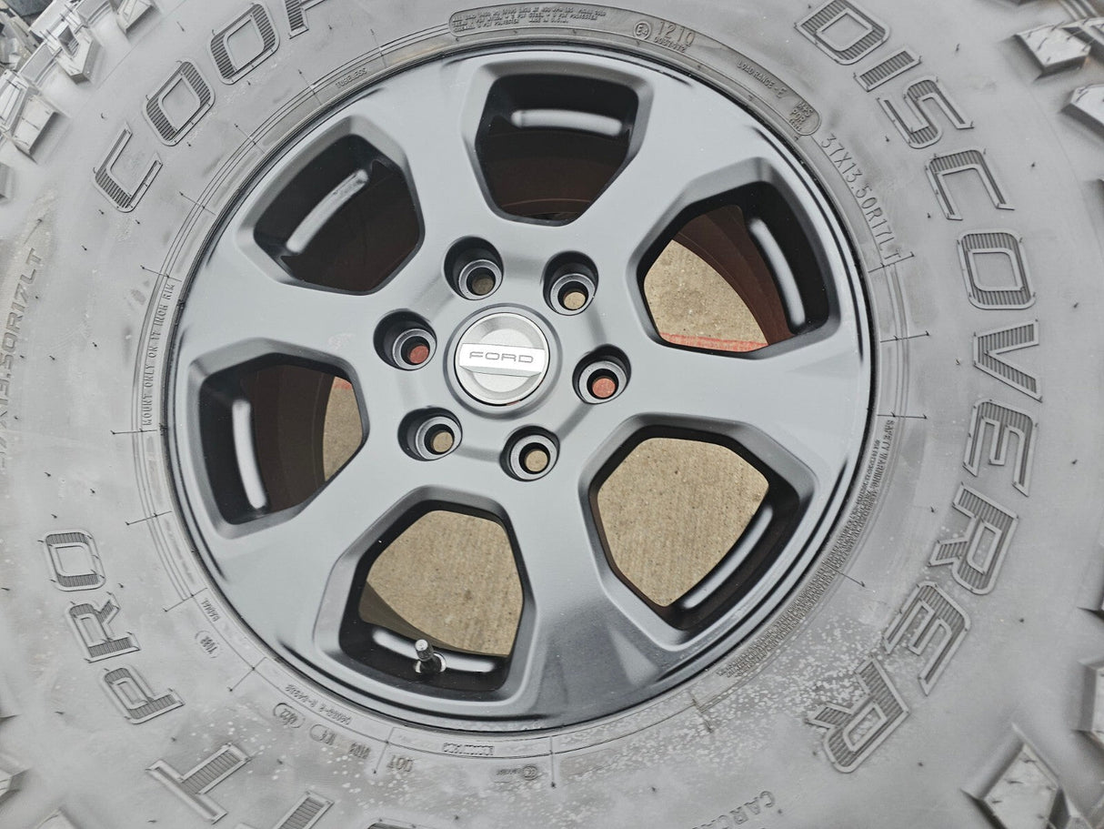 17" Ford Bronco SASQUACH wheels rims 10384 OEM Ranger COOPER STT PRO 37" Texas Truck Tire