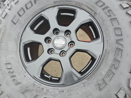 17" Ford Bronco SASQUACH wheels rims 10384 OEM Ranger COOPER STT PRO 37" Texas Truck Tire