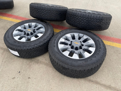20" Chevy Silverado GMC Sierra AT4 2500 3500 OEM 5960 5947 wheels rims Texas Truck Tire