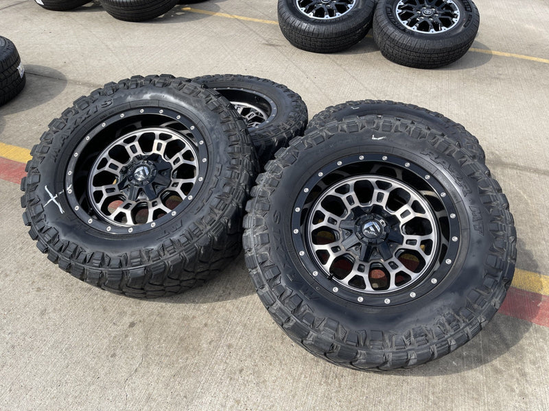 18" 18x9 Fuel Crush D561 Jeep Wrangler wheels rims 5x114.3 5x4.5 5x5 5x127 35" Texas Truck Tire