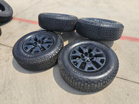 17" Nissan Frontier OEM Desert Runner 62832 wheels rims tires 2023 2024 2025 NEW Texas Truck Tire