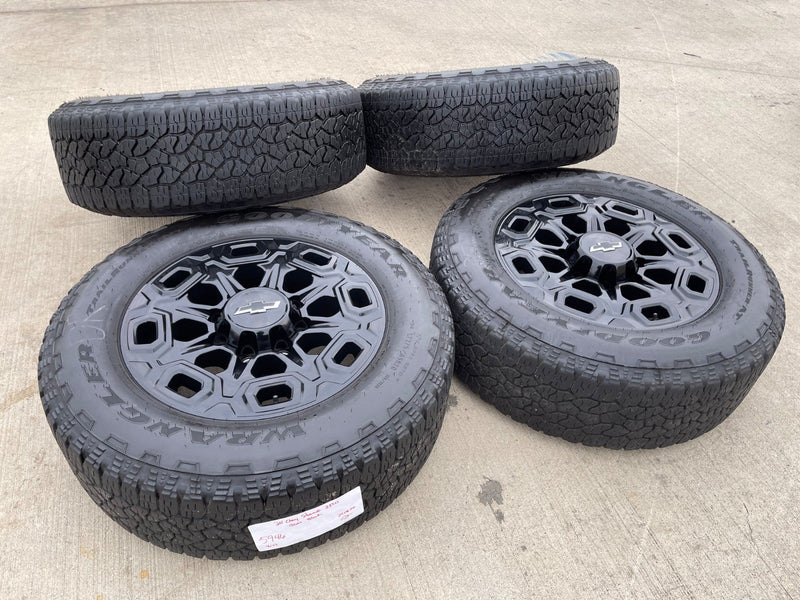 20" Chevy Silverado Trail Boss GMC AT4 2500 OEM 5946 wheels rims 2024 2025 2026 Texas Truck Tire