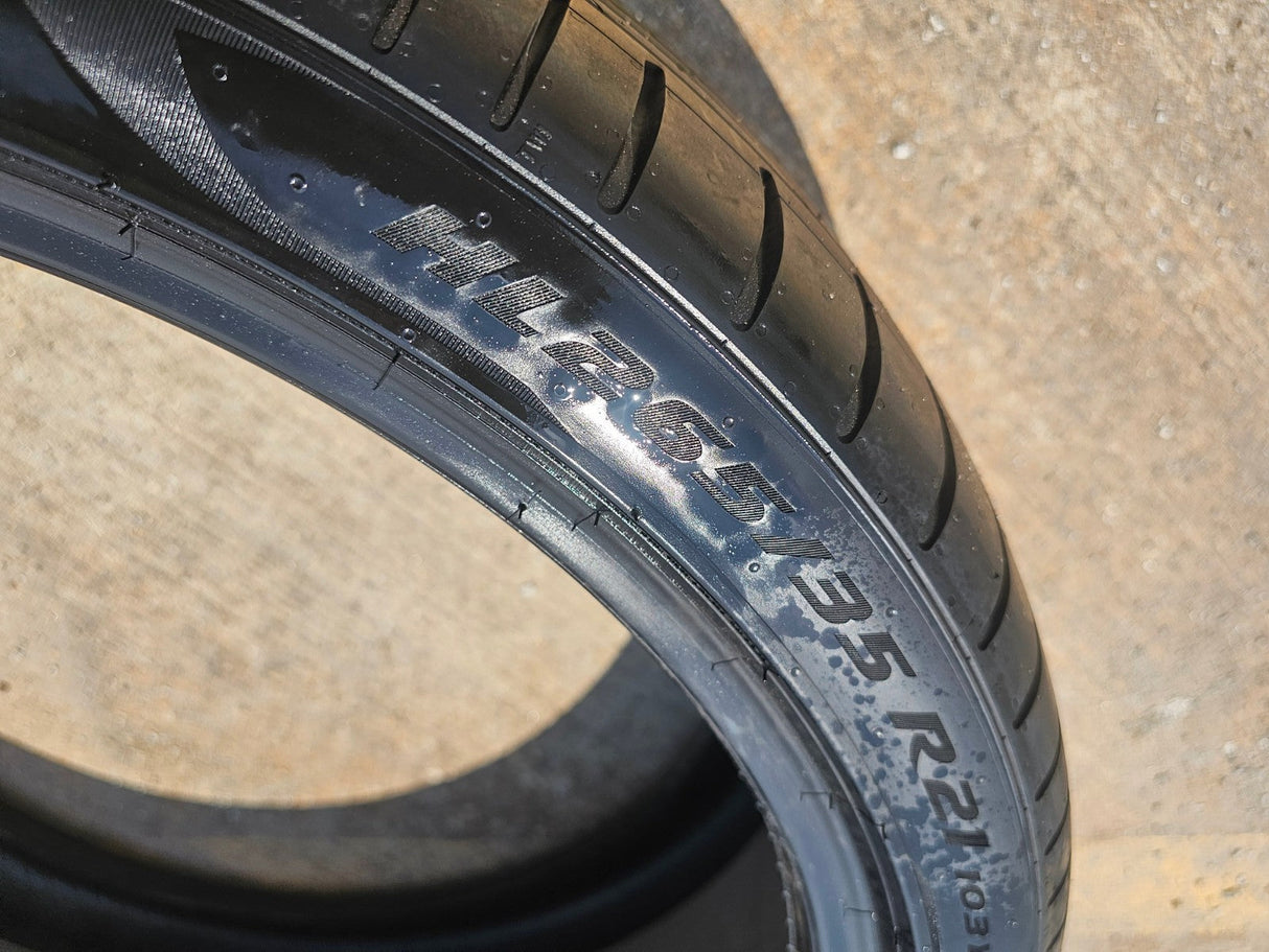 (1) 265/35/21 Pirelli P Zero tire Elect LM1 NEW take off! Texas Truck Tire