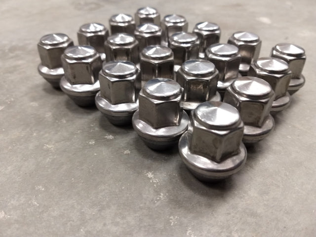 (20) 14x1.5 OEM Ford lug nuts polished Mustang OE 2015-2026 Texas Truck Tire