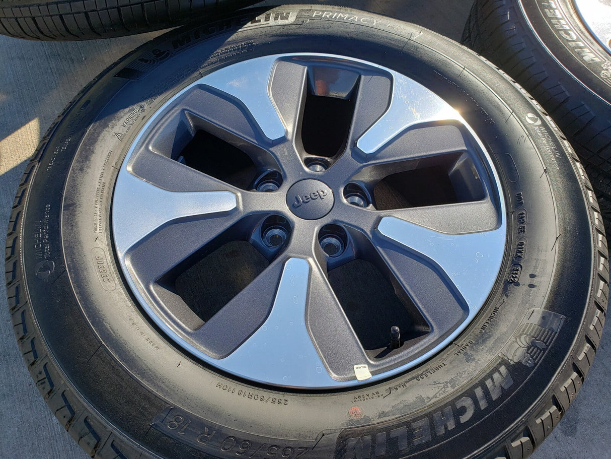 18" Jeep Grand Cherokee L OEM wheels rims 9308 Durango tires MICHELIN Texas Truck Tire