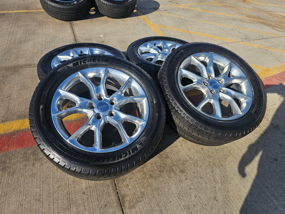 20" Jeep Grand Cherokee OEM wheels rims 9138 Dodge Durango tires MICHELIN Texas Truck Tire