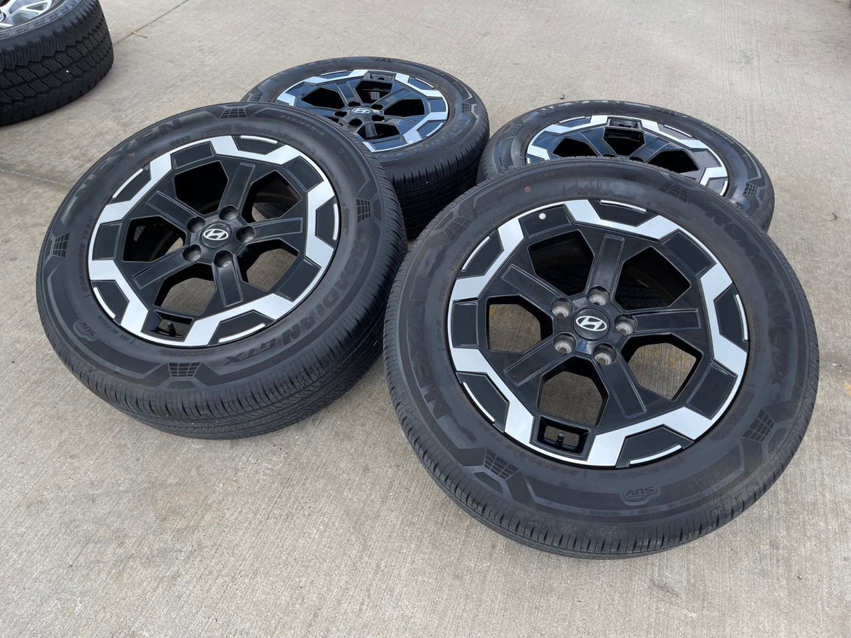 18" Hyundai Santa Fe Cruz OEM wheels rims 52910 Black 2023 2024 2025 2026 Texas Truck Tire