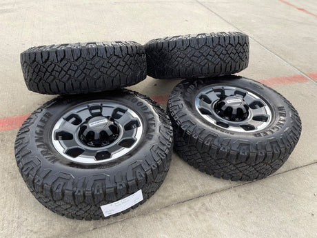 18" Ford F-250 F-350 OEM TREMOR rims wheels 10482 tires 35" DURATRAC R/T Texas Truck Tire