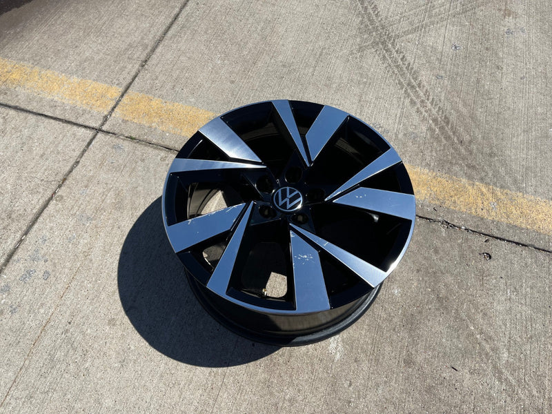18" VW Atlas OEM wheel rim 70080 Audi Q7 Q8 Spare Texas Truck Tire
