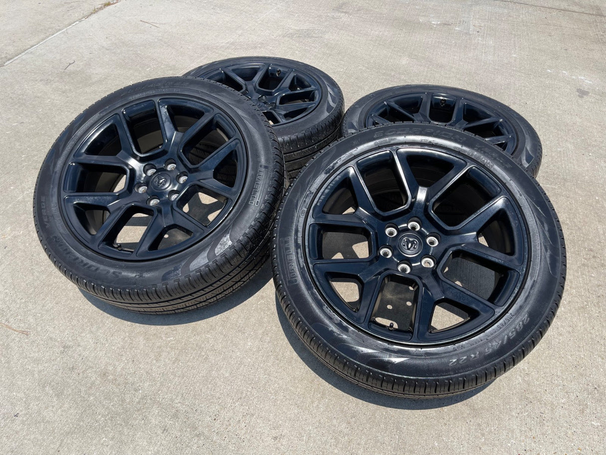 22" Dodge Ram 1500 OEM LIMITED Laramie wheels rims black 2725 2684 PIRELLI Texas Truck Tire