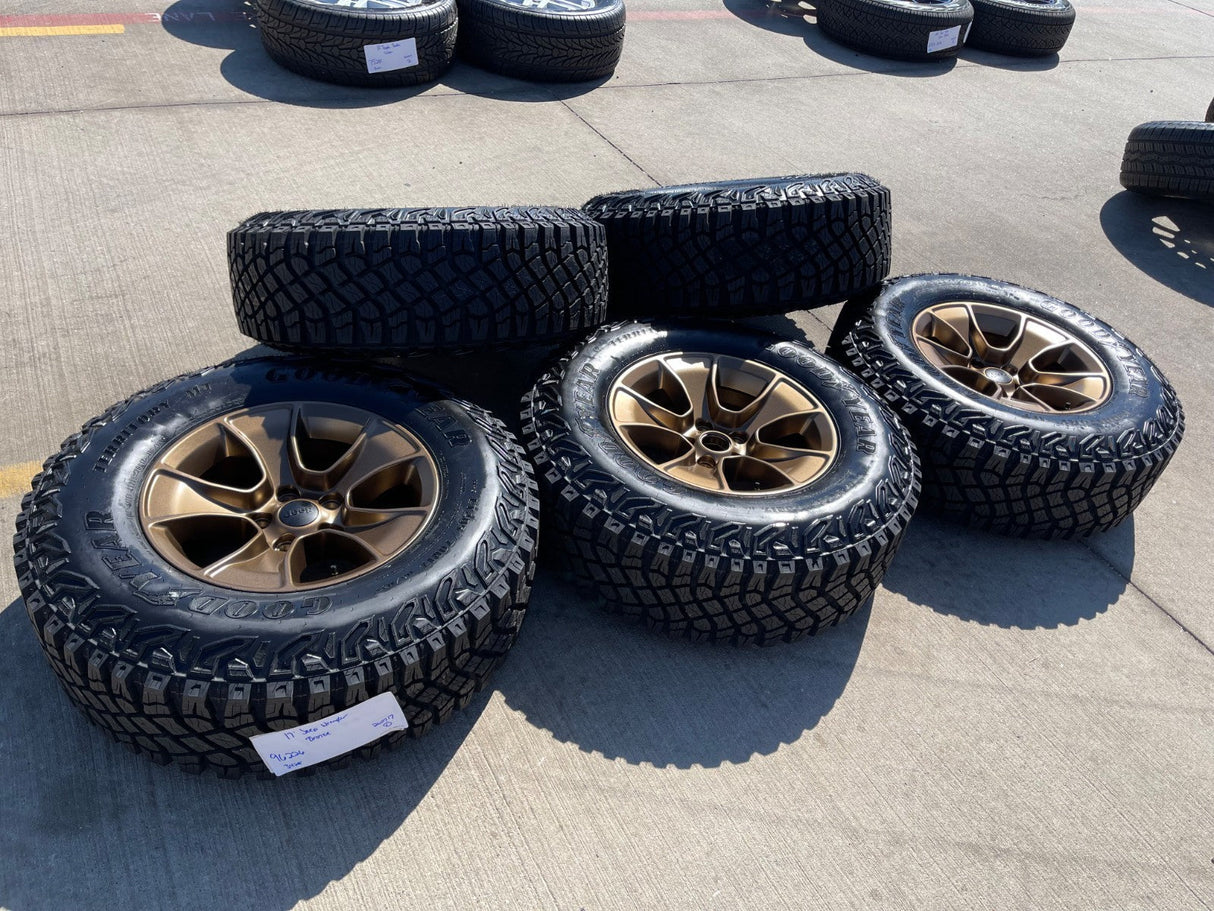 (5) 17" Jeep Wrangler Rubicon OEM 96226 wheels rims Gladiator BRONZE 2026 NEW Texas Truck Tire