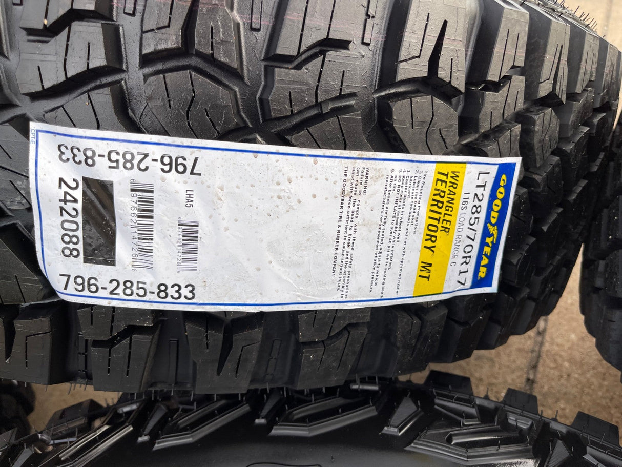 17" Jeep Wrangler Rubicon OEM 95730 9327 wheels rims Gladiator GOODYEAR 33" NEW Texas Truck Tire