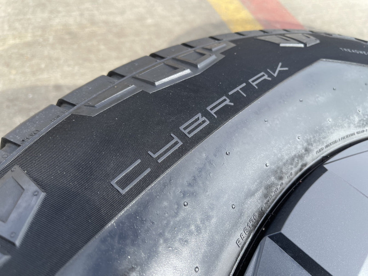 (1) 20" Tesla Cyber Truck OEM 94166 wheel rim spare 2024 2025 2026 Cybertruck Texas Truck Tire