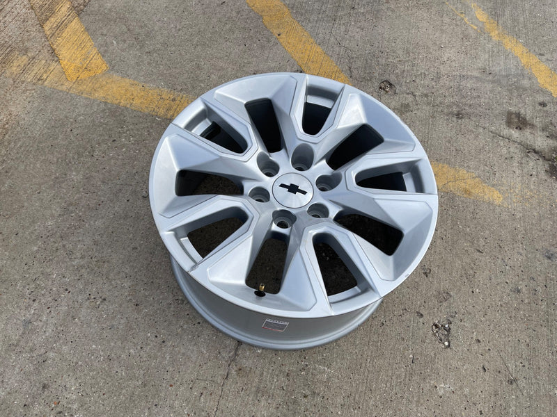 20" Chevy Silverado 1500 Tahoe Suburban OEM 5915 5916 wheel rim Texas Truck Tire