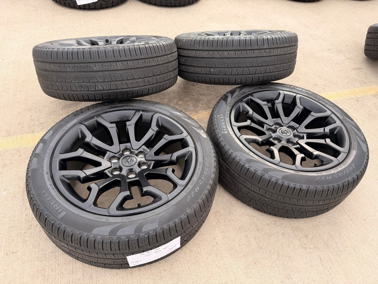 22" Dodge Ram 1500 OEM 95987 LIMITED Laramie wheels rims black 2025 2026 PIRELLI Texas Truck Tire