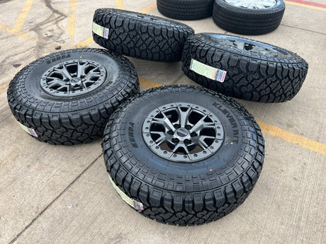 17" Ford F-150 Raptor OEM BEADLOCK 10460 rims wheels tires 37" R/T NEW Texas Truck Tire