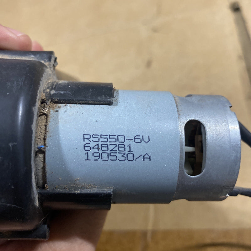 Electric Black Jeep Ride-On Toy with RS550 6V Motor