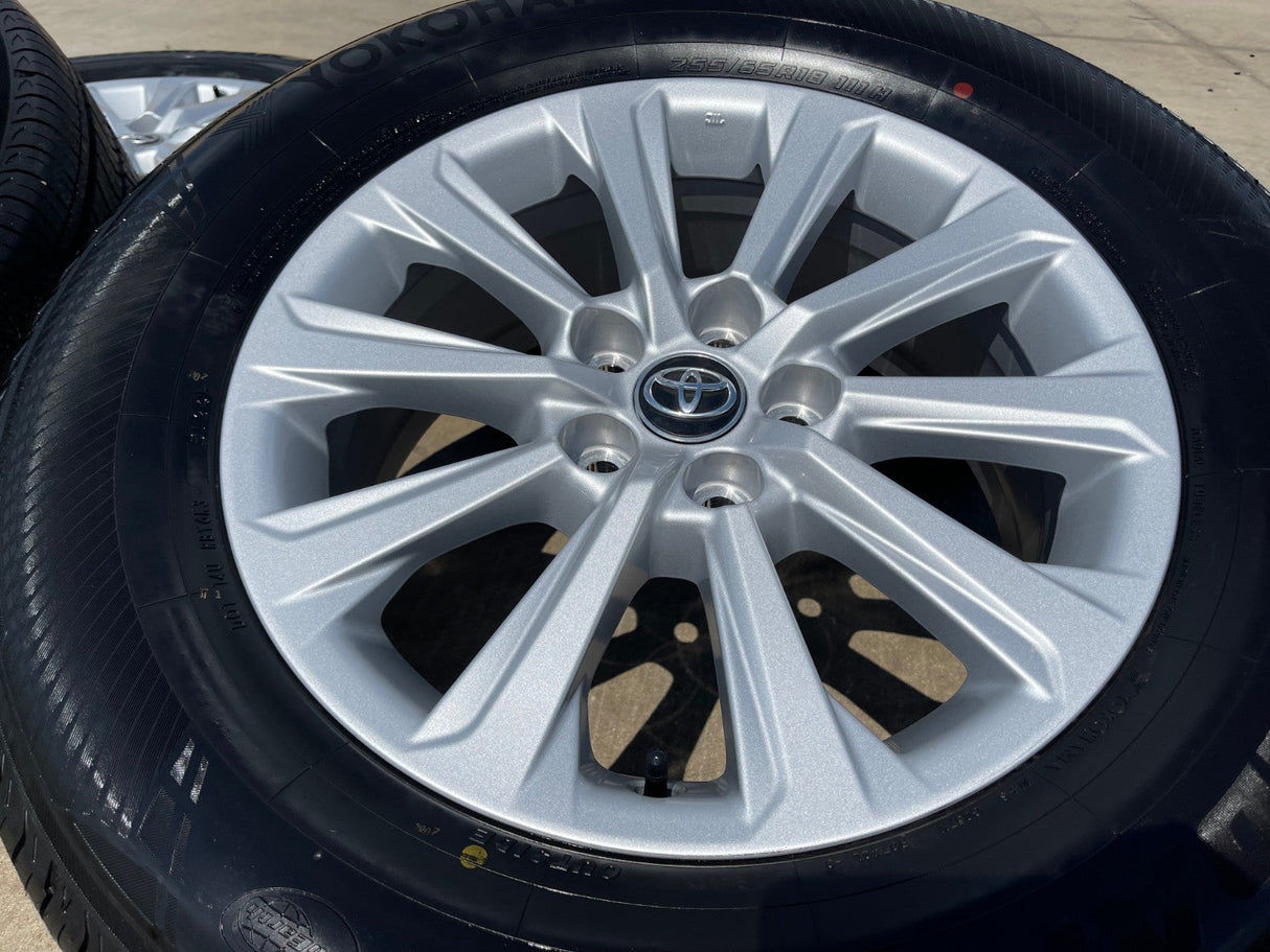 18" Toyota Grand Highlander OEM 10525 wheels rims Lexus TX350 2025 2026 NEW Texas Truck Tire