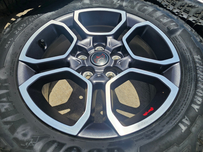 18" Jeep Grand Cherokee TRAILHAWK L OEM wheels rims 9309 Durango Texas Truck Tire