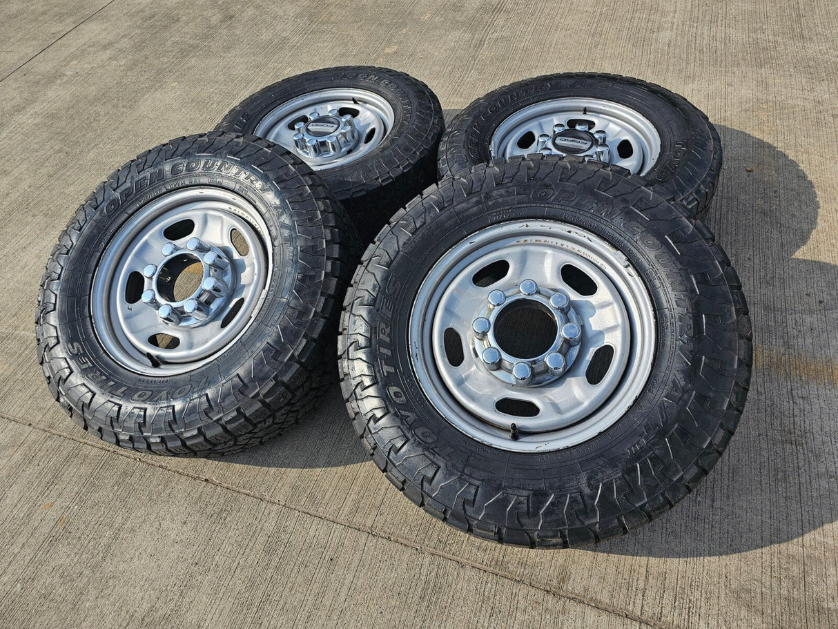 17" Ford F-250 F-350 OEM 3828 wheels rims tires 2022 2023 2024 2025 TOYO A/T3 Texas Truck Tire