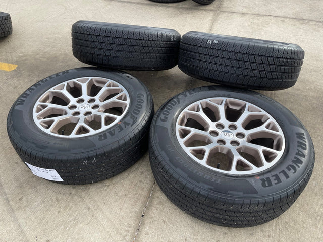 20" Ford F-150 KING RANCH OEM 10346 rims wheels Expedition 2024 2025 2026 Texas Truck Tire