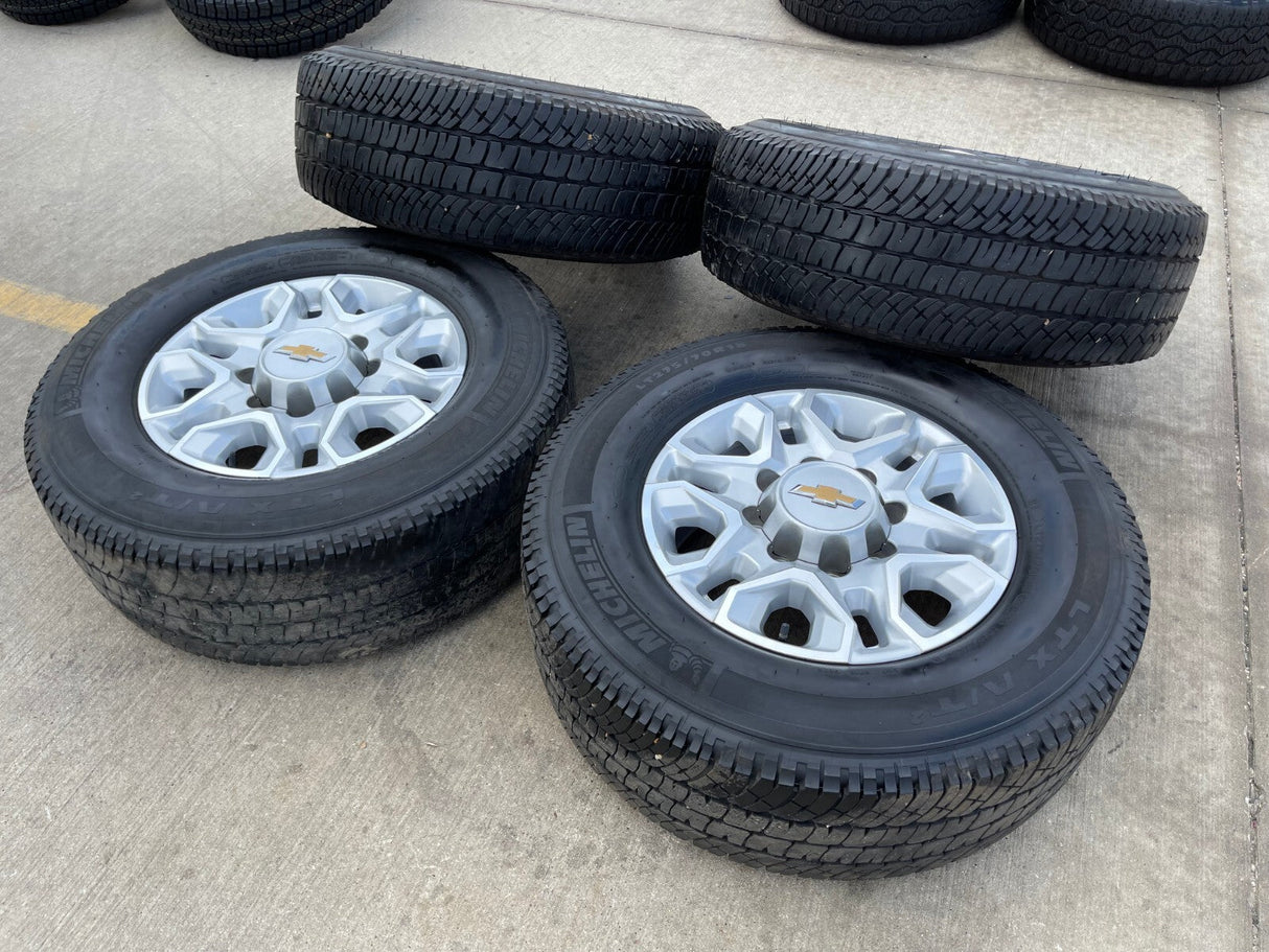 18" Chevy Silverado 2500 3500 OEM 5959 wheels rims MICHELIN LTX A/T2 Texas Truck Tire