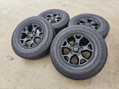 17" Jeep Wrangler Rubicon OEM 9218 wheels rims Gladiator tires DUELER A/T Texas Truck Tire