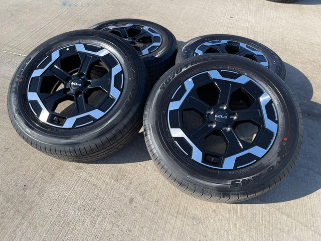 18" Hyundai Santa Fe Cruz OEM wheels rims 52910 Black 2024 2025 2026 TOYO NEW Texas Truck Tire