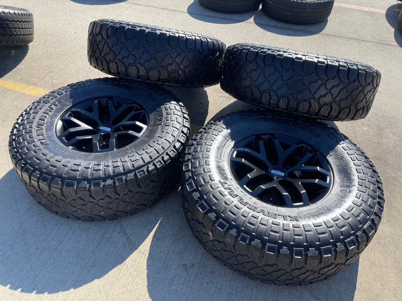 17" Ford F-150 Raptor OEM 10115 rims wheels tires KENDA R/T 37" Texas Truck Tire