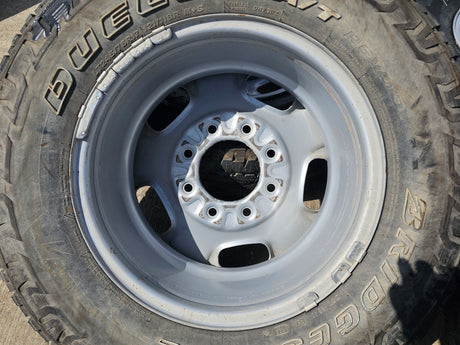 17" Chevy Silverado GMC Sierra 2500 OEM 8095 wheels rims DUELER Revo 3 A/T Texas Truck Tire