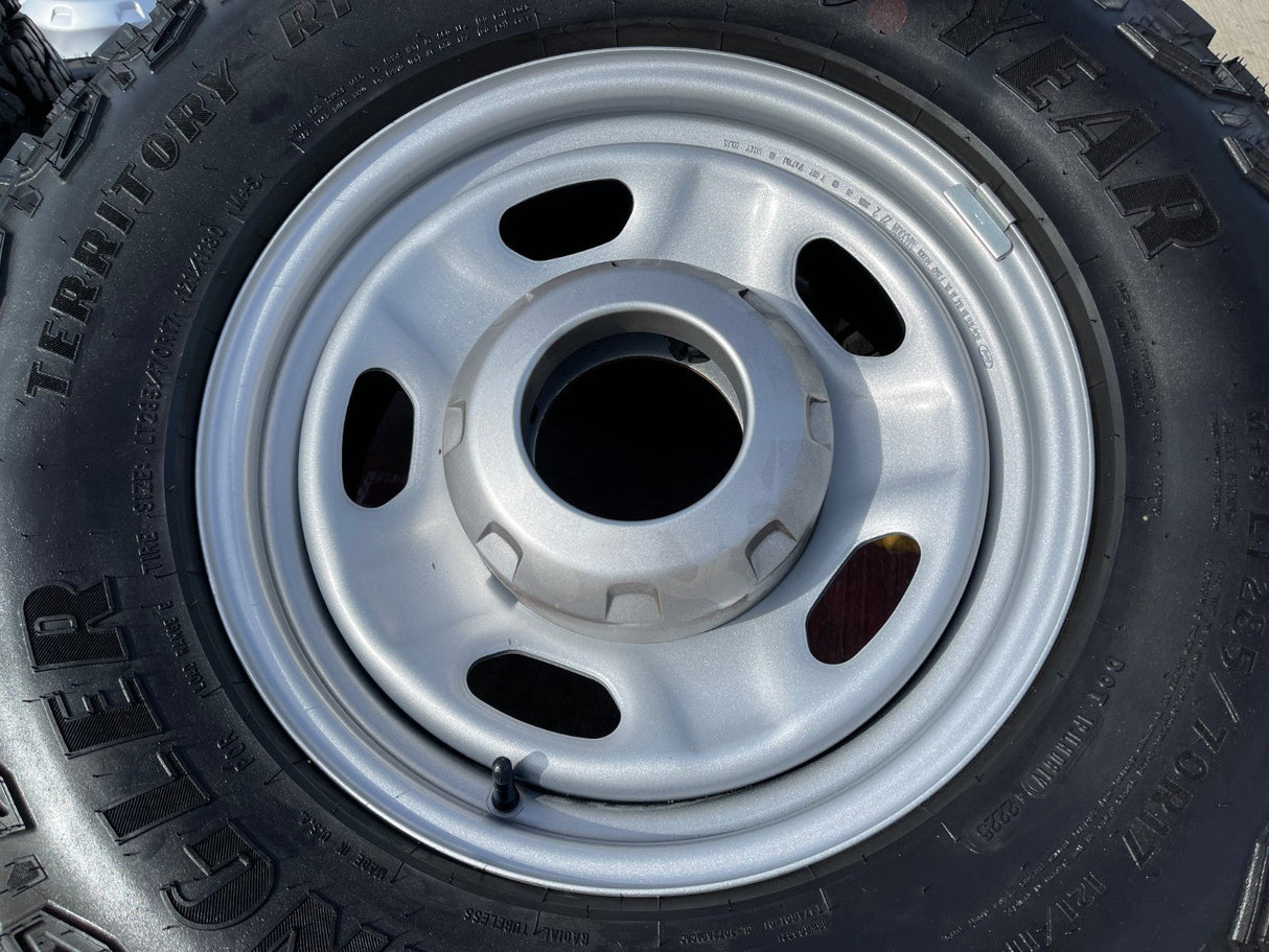 17" Ford F-250 F-350 OEM 3828 wheels rims tires GOODYEAR TERRITORY A/T 33" NEW Texas Truck Tire