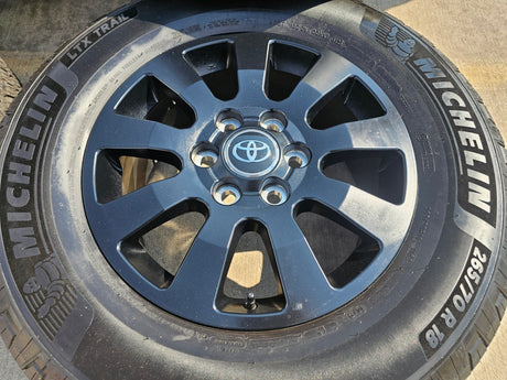 18" Toyota Land Cruiser OEM TRD black wheels rims 95952 Tundra Sequoia Texas Truck Tire