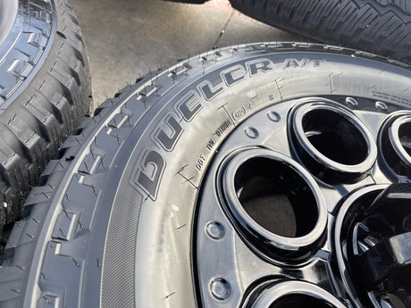 20" Ford F-250 F-350 OEM black Lariat 10299 10484 wheels rims 2024 2025 2026 NEW Texas Truck Tire