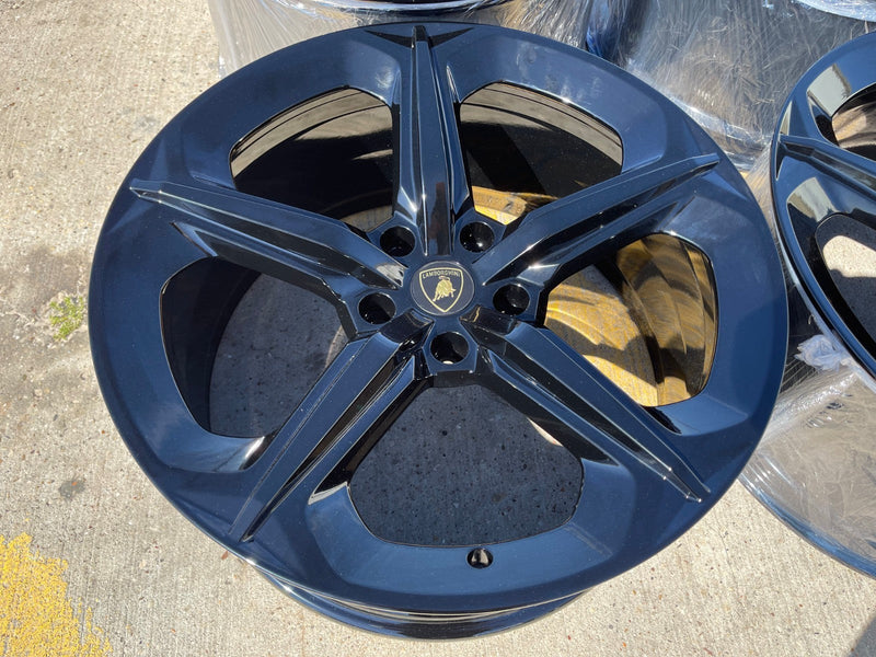 21" Lamborghini Urus OEM wheels rims Taigete 2018 2019 2020 2023 2024 2025 2026 Texas Truck Tire
