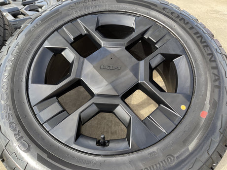 18" Kia Telluride X-PRO OEM wheels rims Sorento Sedona CONTINENTAL 2026 2027 NEW Texas Truck Tire