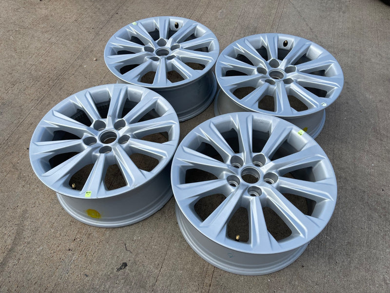 18" Toyota Grand Highlander OEM 10525 wheels rims Lexus TX350 Texas Truck Tire