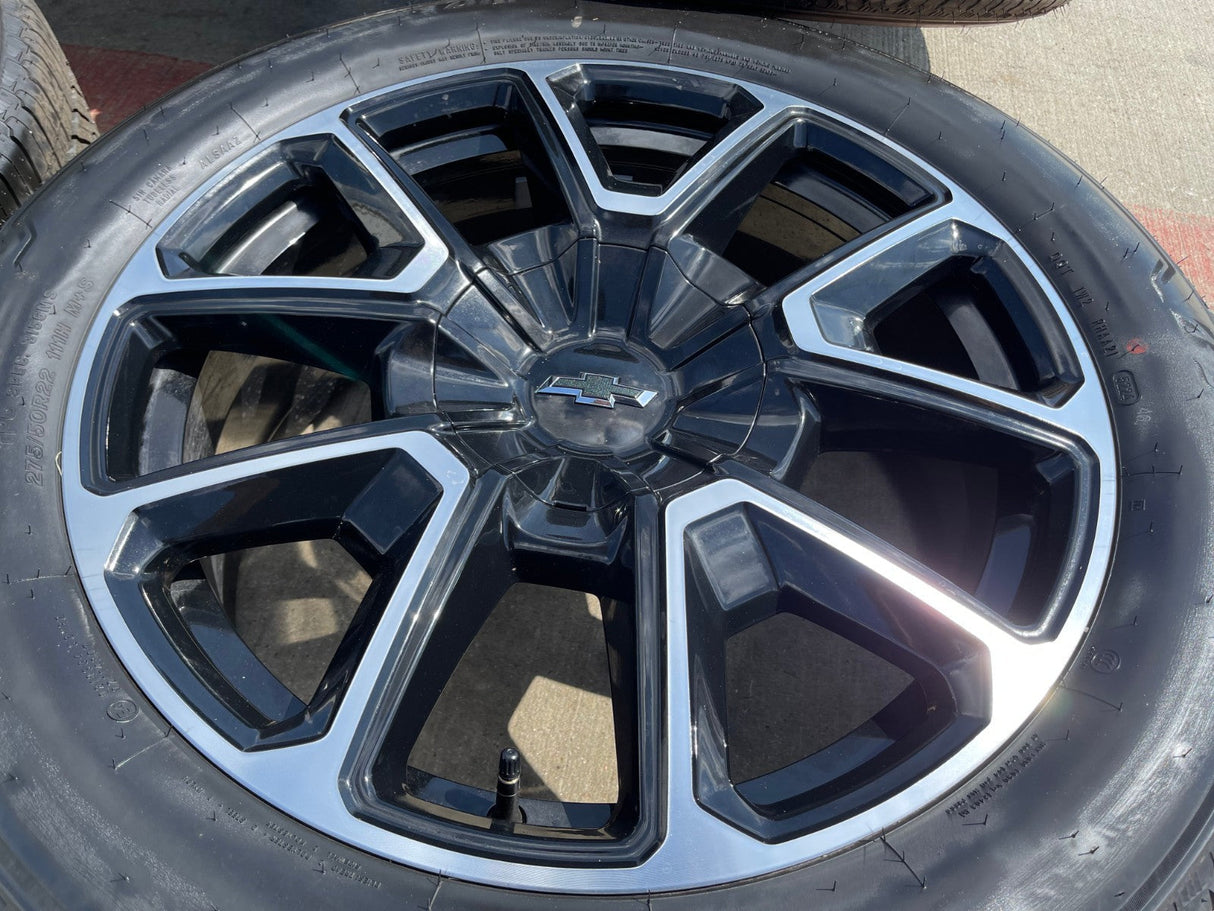 22" Chevy Tahoe Suburban RST OEM 14035 wheels rims Silverado 2025 2026 NEW Texas Truck Tire