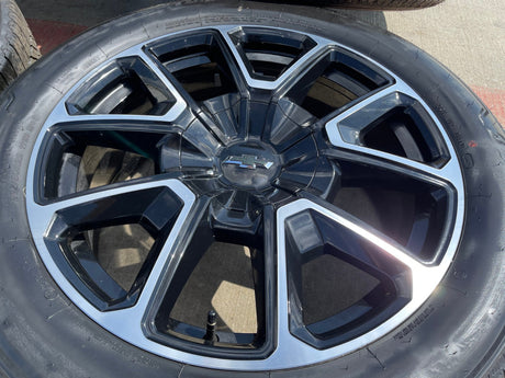 22" Chevy Tahoe Suburban RST OEM 14035 wheels rims Silverado 2025 2026 NEW Texas Truck Tire
