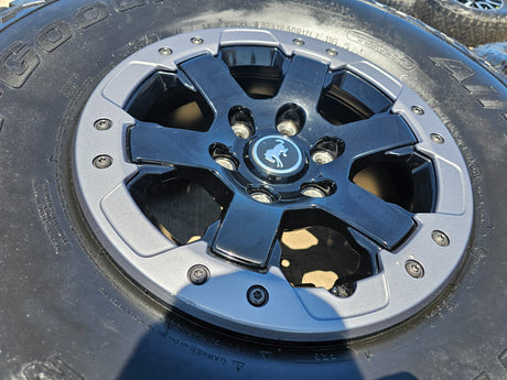 17" Ford Bronco HERITAGE OEM 10386 wheels rims BEADLOCK 2024 2025 2026 NEW 37" Texas Truck Tire
