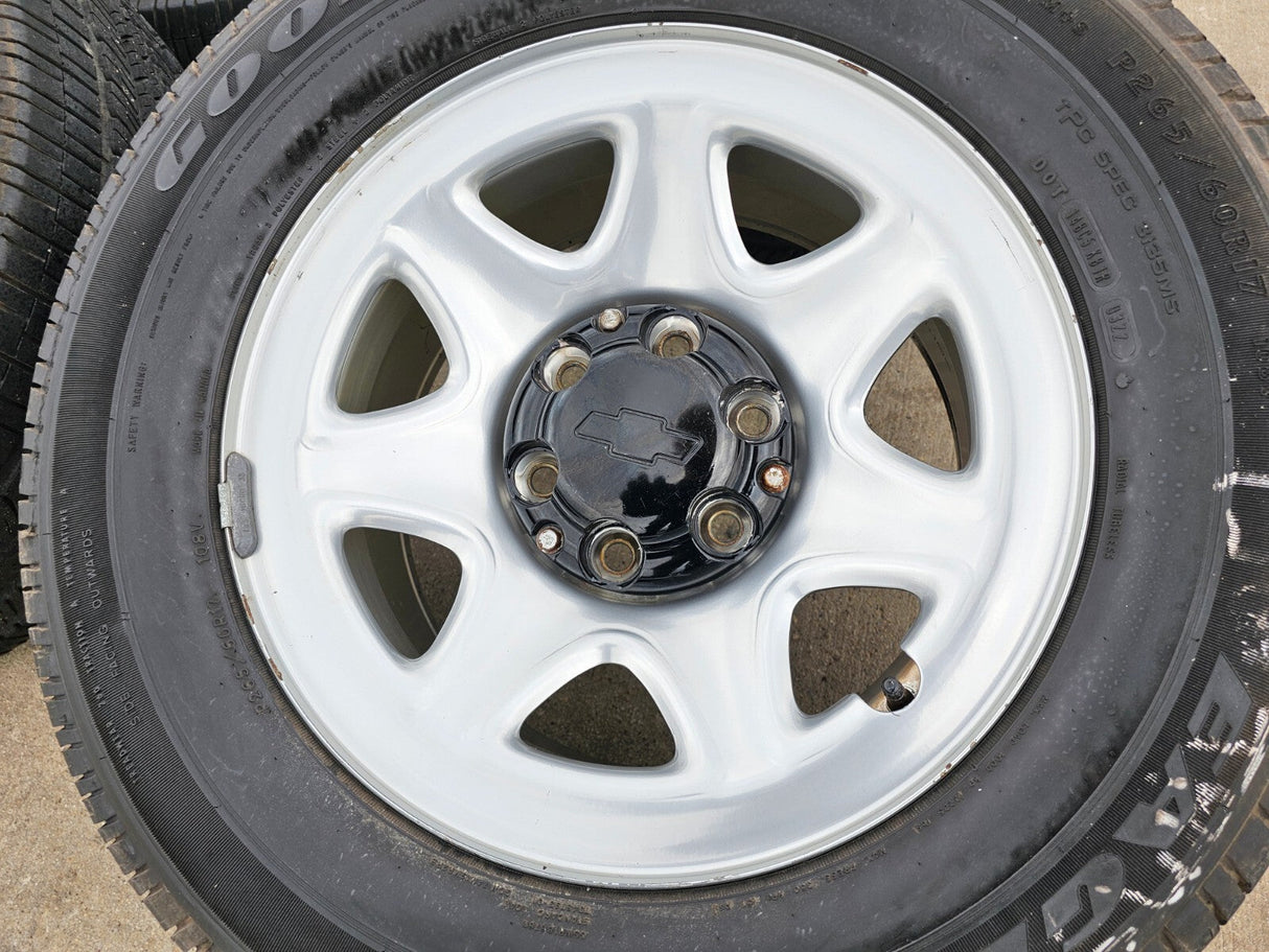 17" Chevy Tahoe PPV OEM Police Package 8111 wheels rims tires Texas Truck Tire