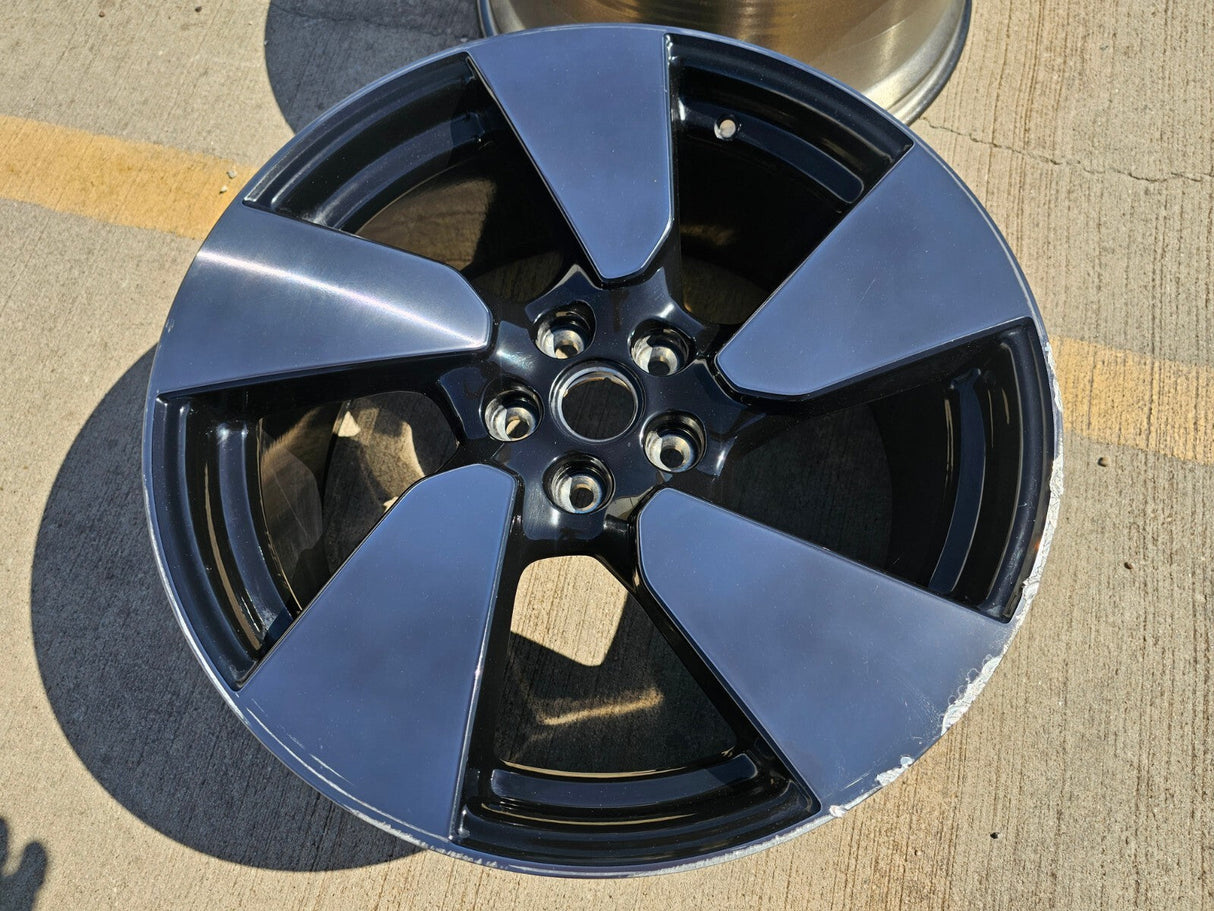 21" 21x9.5 Lucid Air OEM Grand Touring black wheel rim REAR 2023 2024 2025 Texas Truck Tire