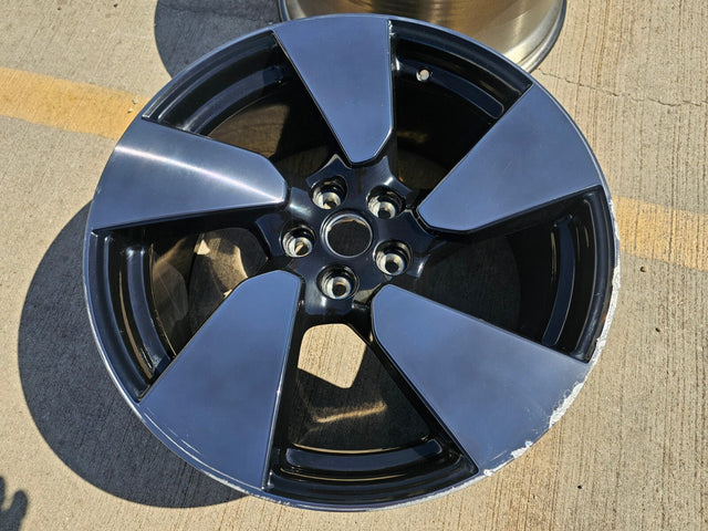 21" 21x9.5 Lucid Air OEM Grand Touring black wheel rim REAR 2023 2024 2025 Texas Truck Tire