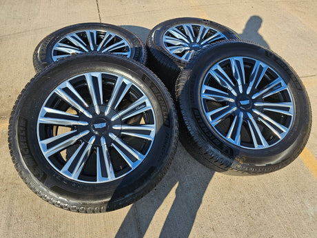 22" Cadillac Escalade IQ PLATINUM EV OEM wheels rims 2500 Hummer 2025 2026 NEW Texas Truck Tire
