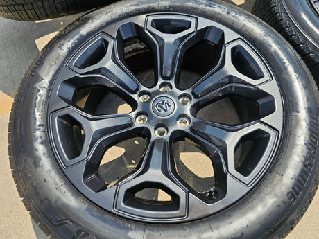 22" Dodge Ram 1500 OEM Laramie wheels LIMITED Gray 2685 2727 tires NEW Texas Truck Tire